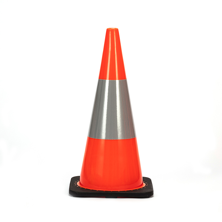 RC700B-2 HEAVY DUTY BLACK BASE PVC CONE