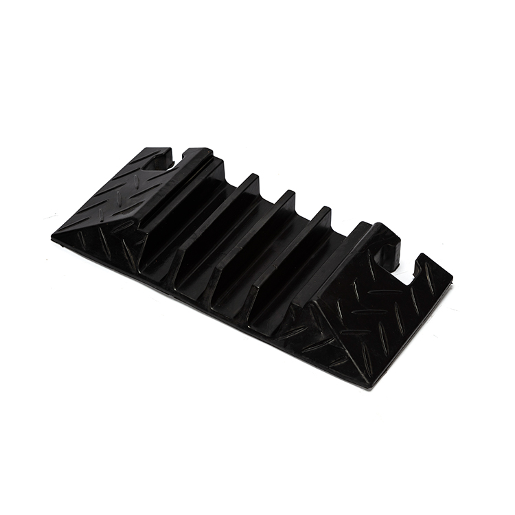 CP-4 RUBBER CABLE PROTECTOR RAMP / CABLE GUARD