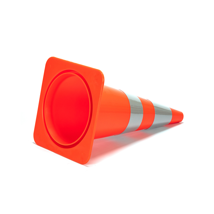 RC750EU 30" EUROPEAN PVC TRAFFIC CONE